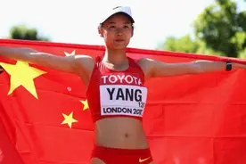 杨家玉打破刘虹纪录 中国竞走上演前浪追后浪图片