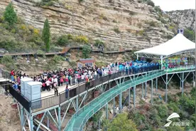 自驾踏青去哪里？淄博红叶柿岩旅游区春分赏春正当时图片
