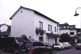 一年一度茶经济 狮峰山上采茶忙视频封面