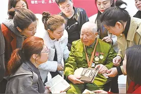 奋斗百年路 启航新征程｜纪检监察干部学好用好党史学习材料 在真学真悟中砥砺品格图片