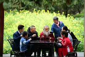 在安仁永乐江镇赶分社，喝一碗草药猪脚汤图片