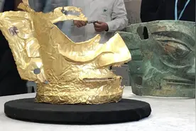 三星堆再出土金面具，上面为什么有耳洞？图片
