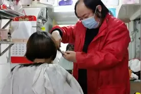 剪发10元！南京这家复古理发店，最多时一天理80个头图片