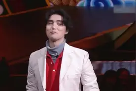 我们的歌：阿云嘎跳《萨日朗》，刘宇宁被迫营业，唱起二人转视频封面