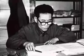 他是彭湃之子，被誉为“核潜艇之父”，有个绰号叫“彭拍板”图片