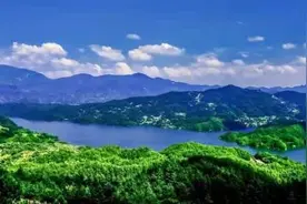 “黄冈密卷”不能吃，“黄冈食卷”真可以吃！来看看大别山的红色与绿色胜景图片