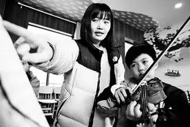 谁在贩卖教育焦虑？图片