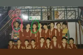 可爱迷人！肖战童年照曝光 对镜微笑十分乖巧图片