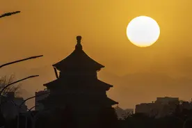 北京天坛上空出现悬日奇观 震撼壮美堪比大片图片
