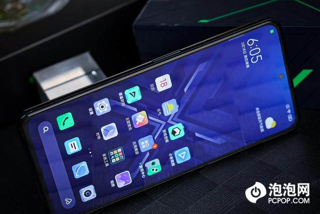 强劲性能操控更精准 黑鲨4 Pro评测