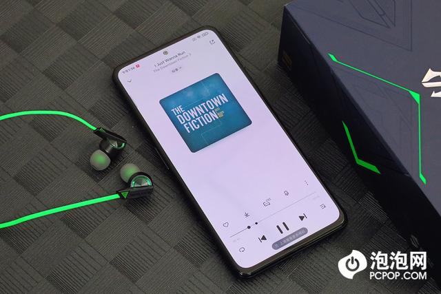 强劲性能操控更精准 黑鲨4 Pro评测