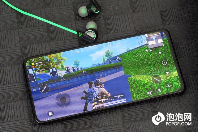 强劲性能操控更精准 黑鲨4 Pro评测