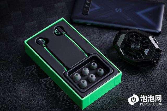 强劲性能操控更精准 黑鲨4 Pro评测