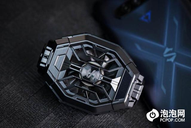 强劲性能操控更精准 黑鲨4 Pro评测