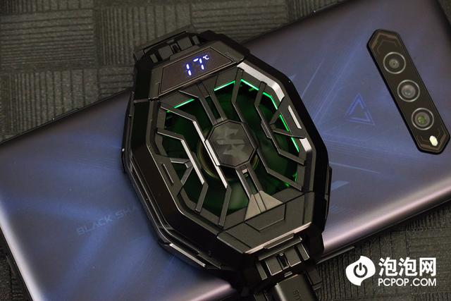 强劲性能操控更精准 黑鲨4 Pro评测