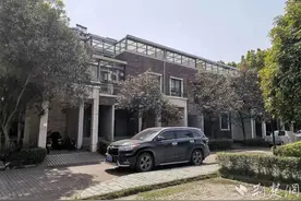 鄂州城投“挥泪价”甩卖42套湖畔别墅 三层豪宅122万元起售图片