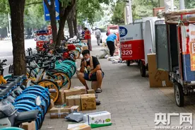 流动性大、收入与劳动强度不匹配——最新快递小哥画像出炉图片