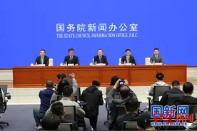 首届中国国际消费品博览会亮点频出，众多知名主播将现场开设直播间图片
