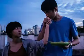 19岁张子枫荧幕初吻照曝光 网友直呼“妹妹长大了”图片