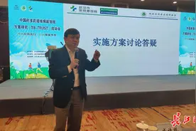 张文宏在汉过早：“武汉热干面的味道真是好极了”图片