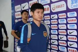 30岁国脚周云不愿为非江苏球队踢球选择退役，球迷感叹：有情有义图片