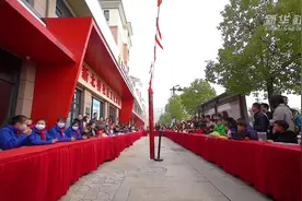 孩童喜迎春分来 忙趁春暖放风筝视频封面