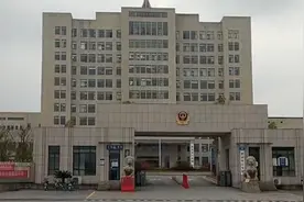 公安指定安装的电动车GPS定位被指造假，警方：已立案调查视频封面