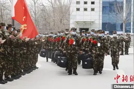 青海武警迎新兵入营“00后”为主力军图片