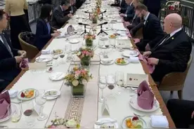 中国让世界见识了什么是“大国风范”！可不是让客人吃泡面图片