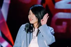 杨笠代言卫生巾再引争议 众多男网友进直播间辱骂图片