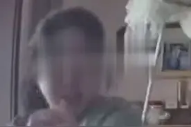 重庆保姆掌掴抱摔40天女婴被行拘，保姆丈夫：只是动作粗鲁图片