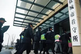 塑造单身少女形象，直播交友团伙以恋爱为由诈骗男网友视频封面