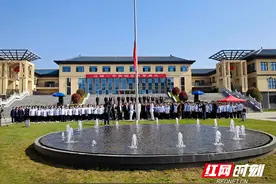 沅陵一中新校区正式启用图片