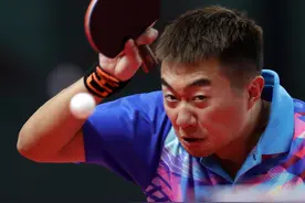 乒乓球——全运会资格赛：赵子豪晋级图片