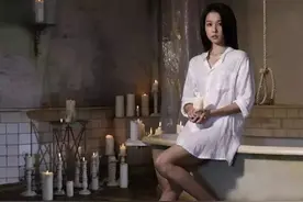 熊孩子在邻居家偷装摄像头，却发现信息量太大……图片