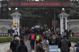 3月27日北京将迎首个清明祭扫高峰日，部分市民已错峰扫墓图片