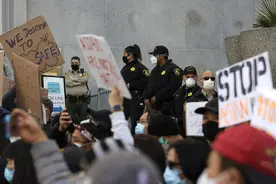 海外网深一度：亚裔歧视升级，美式“人权滤镜”碎了图片