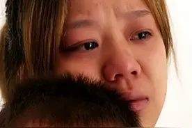 白河2岁女童脑后摔了个包，治疗后前额留下大片疤痕图片