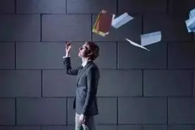 本人自愿离职就一定没有经济补偿？他拿了270万图片