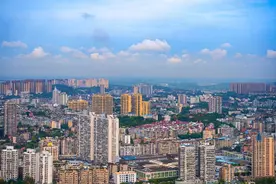 「走近履新者」内江市市中区委书记马炬：打造开放合作、城乡融合和产业升级的主战场图片