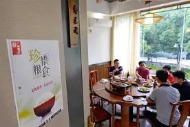 广西通过新条例！逐步取消农贸市场活禽交易，饲养宠物等也有严格要求图片