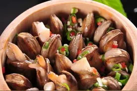 春日尝“青”！三门蛏子鲜甜上桌，无鲜勿落饭图片