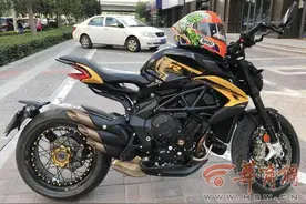 西安男子花28万多元买进口摩托车 发动机多次渗油想退换遇难题图片