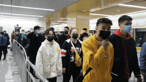 公交卡可以乘坐地铁吗？所有人，答案来了图片