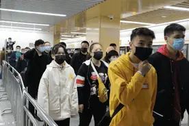 公交卡可以乘坐地铁吗？所有人，答案来了图片