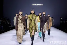 设计师韩磊发布2021秋冬系列演绎摩登时代下的侠客精神图片