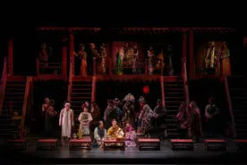 茅奖小说《尘埃落定》搬上话剧舞台图片