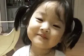 家长会现场孩子留言“回家别打”，家长回复“耗子尾汁”图片