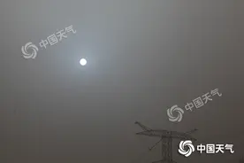 沙尘南下至淮河一线 长江中下游雨势增强局地暴雨图片