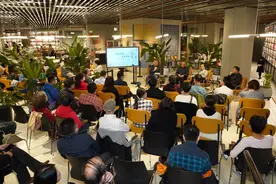 对话｜朱秀海《远去的白马》：一位女性走进磅礴的历史图片